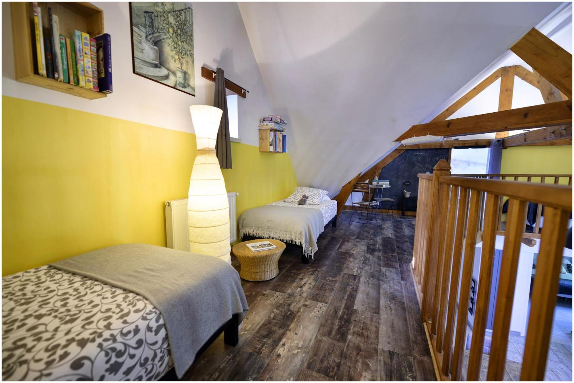 Les 2 Gites Des Chambres De Capucine Carcagny Bilik gambar